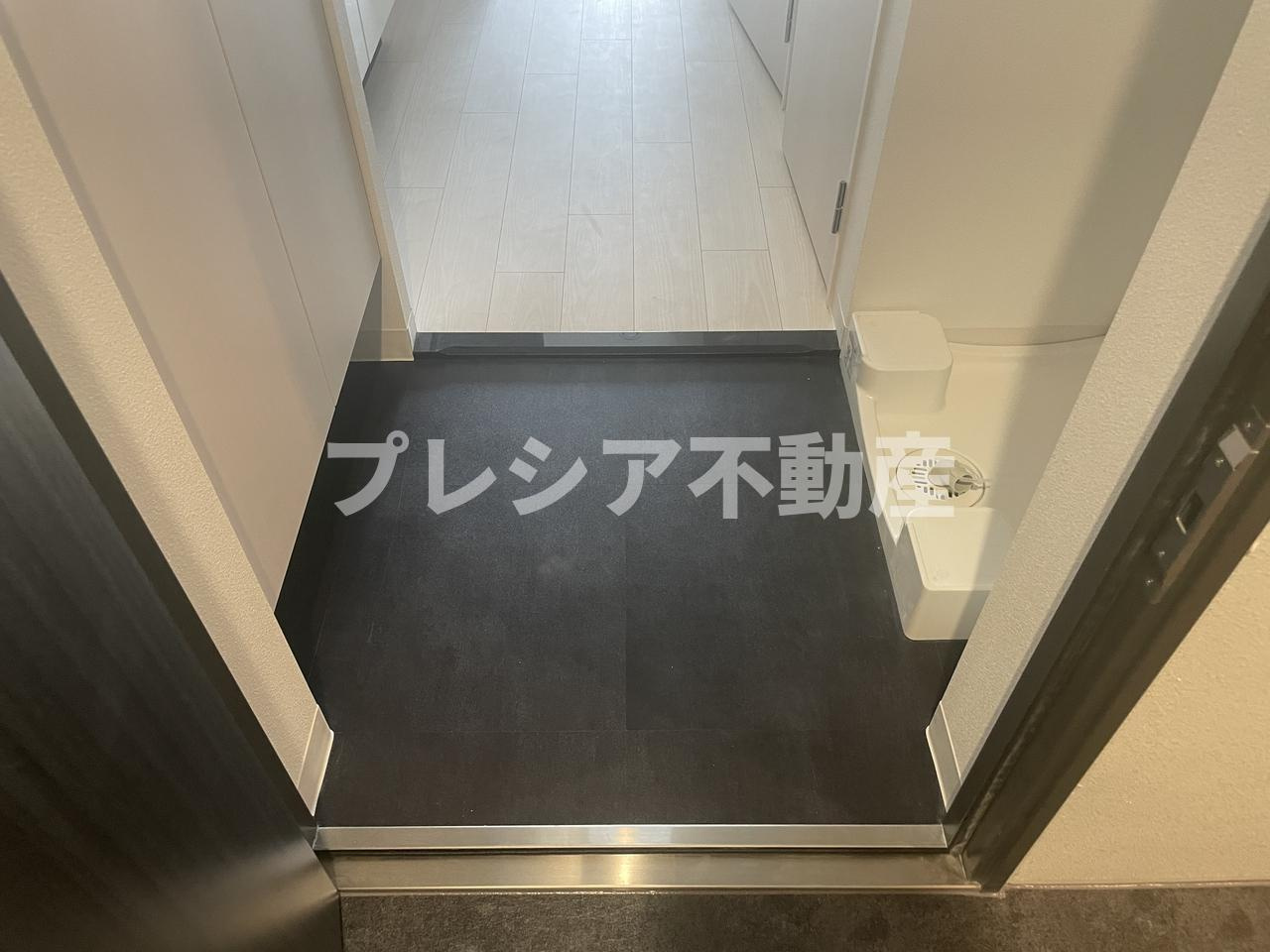 ソルテラス甲子園口クレアストの玄関