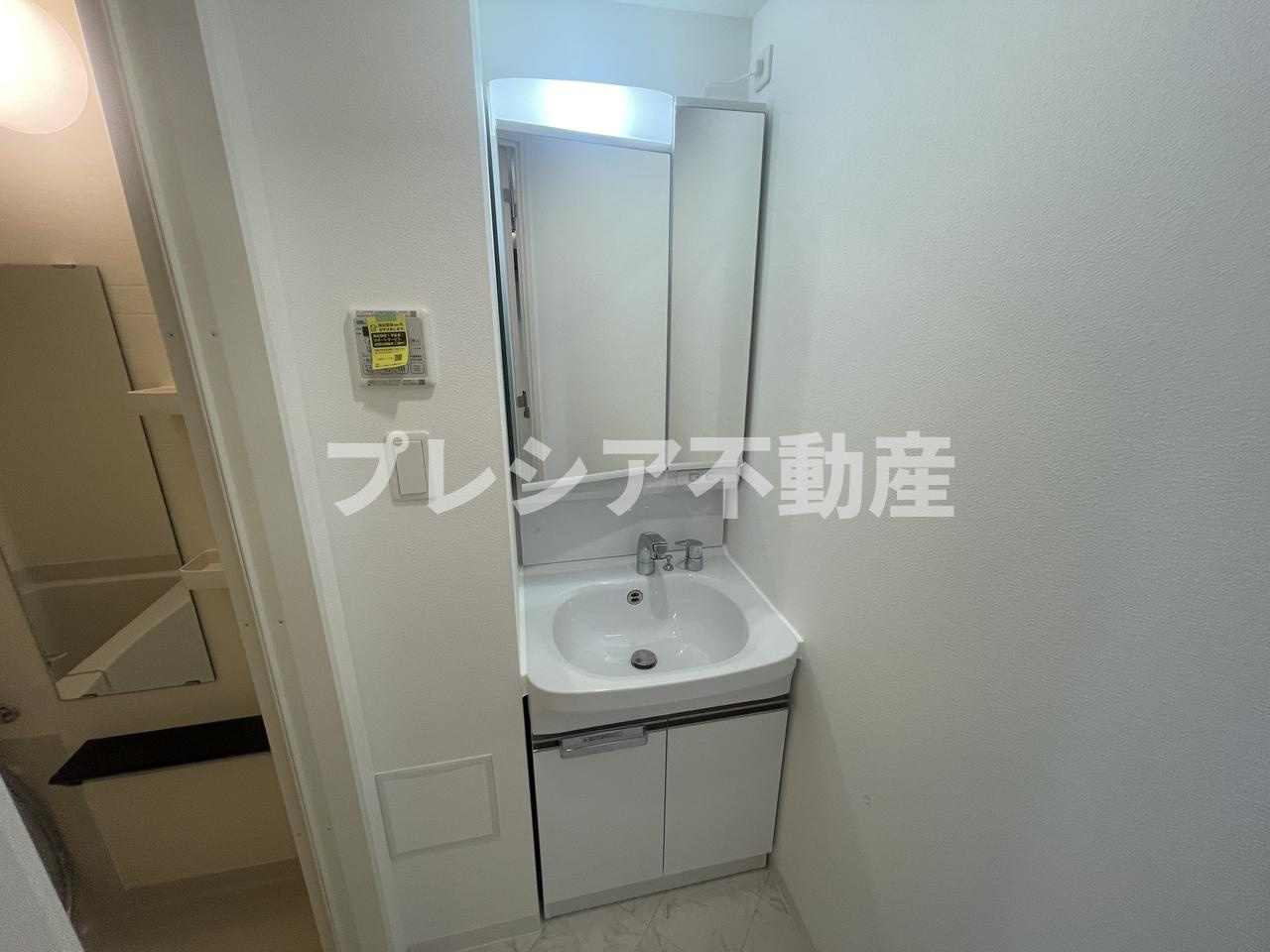 ソルテラス甲子園口クレアストの独立洗面台