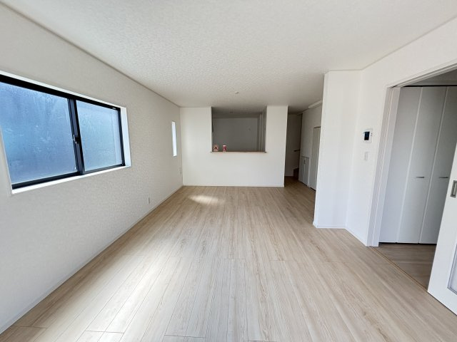 安城市池浦町小山西70番8の一部『仲介手数料無料』新築一戸建て・建売の居間・リビング