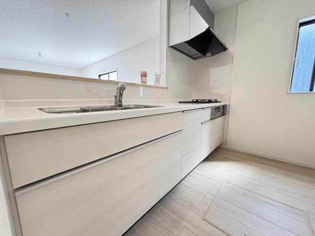 安城市池浦町小山西70番8の一部『仲介手数料無料』新築一戸建て・建売のキッチン