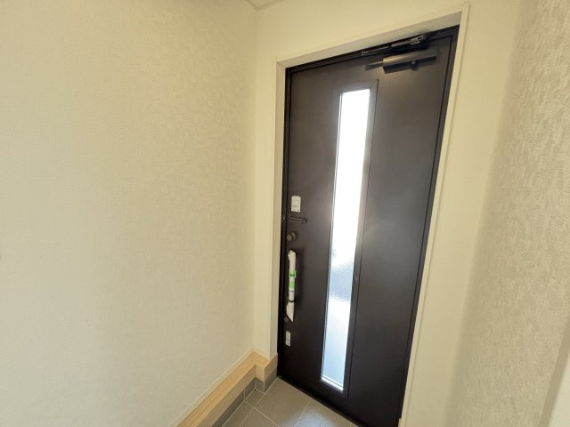 安城市池浦町小山西70番8の一部『仲介手数料無料』新築一戸建て・建売の玄関