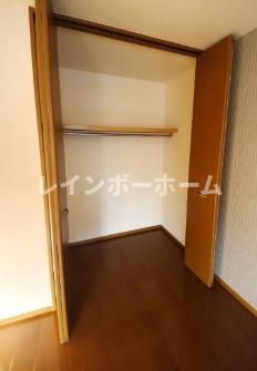アスティオン朱鷺の収納