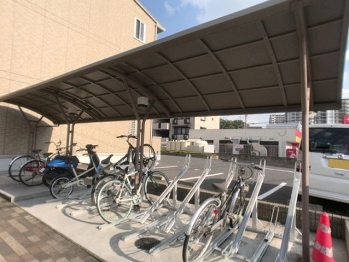 グランメールＫの駐車場
