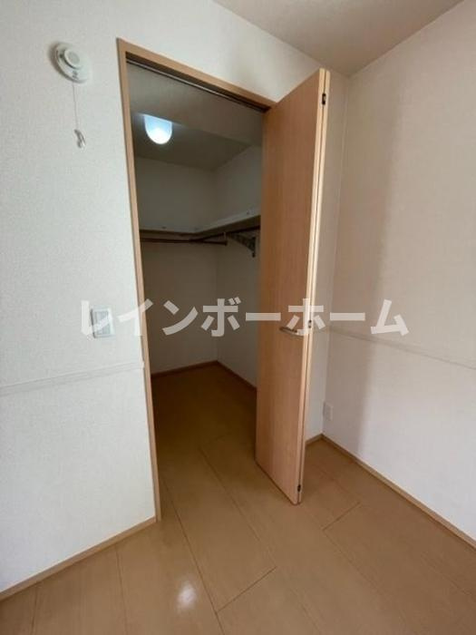 アスティオン　Ⅲの収納