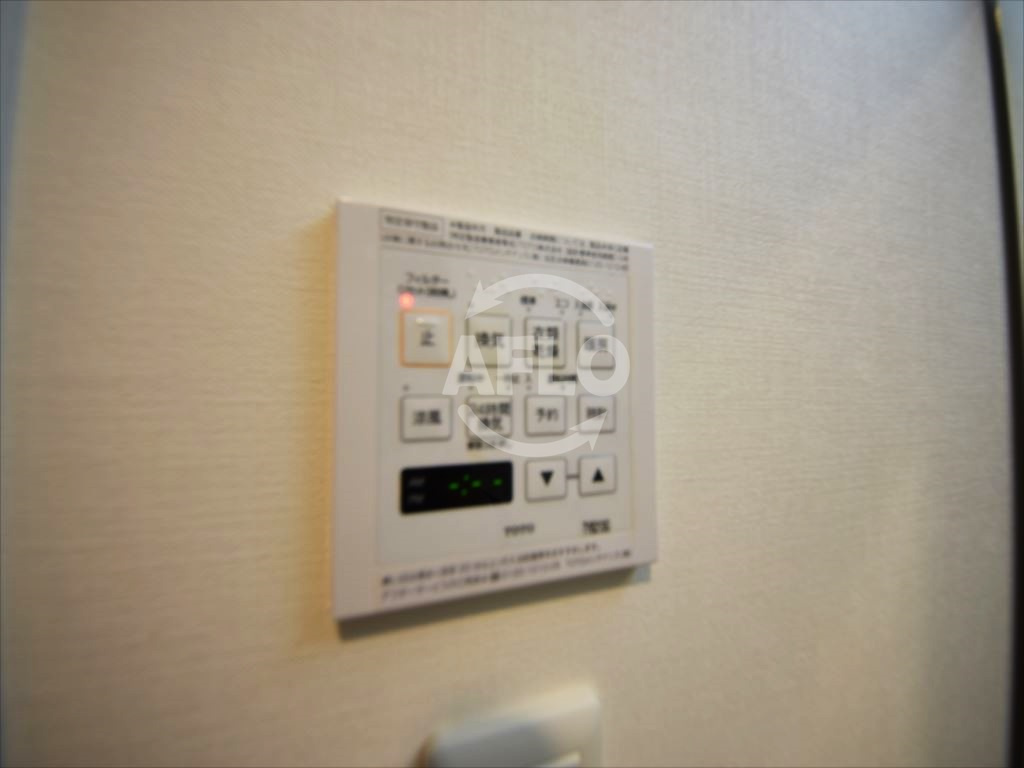 アモーレ本町ウエスト　明治小学校区の設備|アモーレ本町ウエスト　浴室換気乾燥暖房機