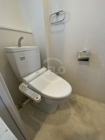 アモーレ本町ウエスト　明治小学校区のトイレ|アモーレ本町ウエスト　温水洗浄便座