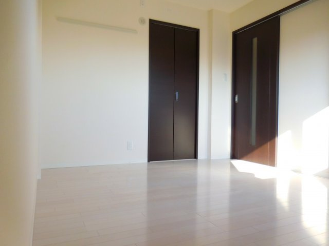 【洋室】 | Grand arbre