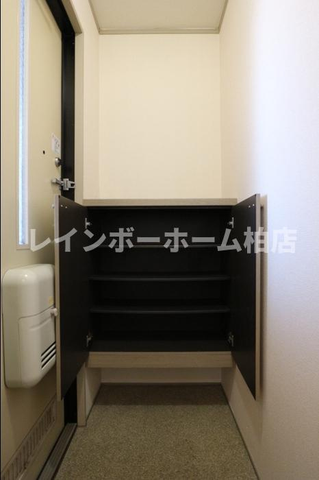 仲介手数料（賃料の1.10ヵ月）の50％OFF対象物件！の玄関|ゆったりとした玄関です