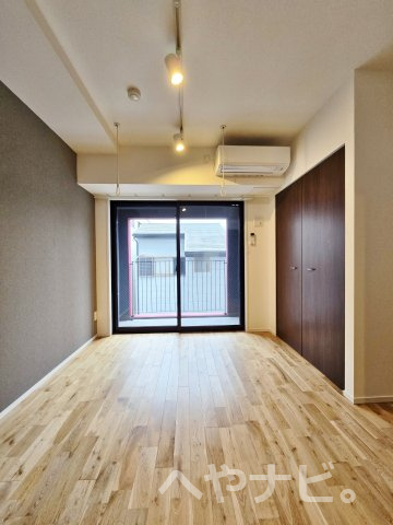 【寝室】 | COZY豊岡通 | ★洋室