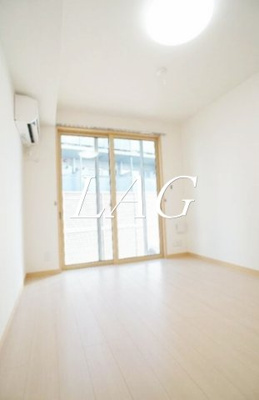 【居間・リビング】 | リラ石川台 | 洋室のお部屋です。