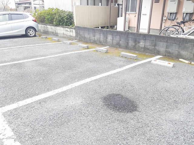 エルディムやなぎの駐車場