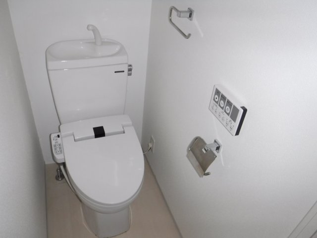 TRYM武蔵小杉のトイレ