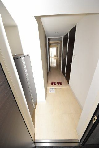 アーデン京町堀イーストの玄関