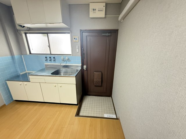 【玄関】 | 西林マンション