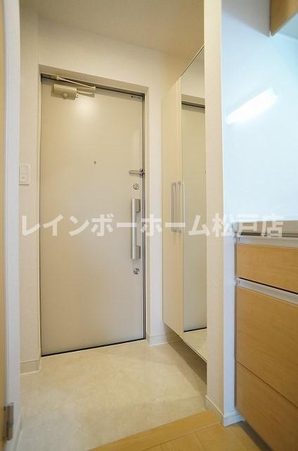 ルミナスの玄関|収納もある玄関です