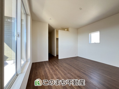 【洋室】 | LievleGarden.S下妻下妻丙　 | 同社施工物件写真。※建具やフローリング、その他仕様が異なる場合がございます。