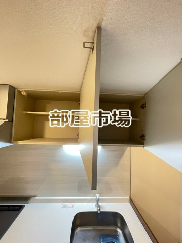 クレヴィスタ浅草のキッチン|上部収納