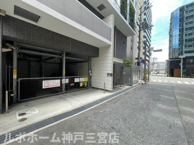 アーバネックスみなと元町の駐車場