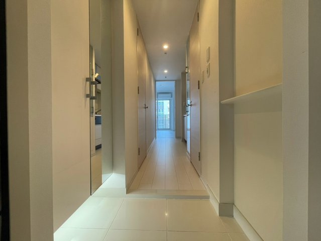 アーバネックスみなと元町の玄関