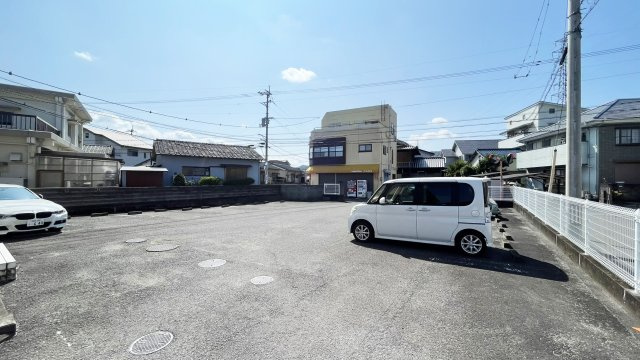 マリレーヴ内浜の駐車場