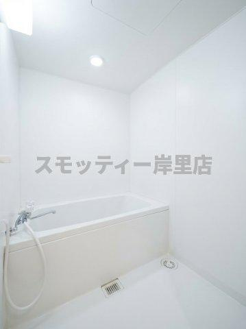FRONT FIELD長居東の浴室