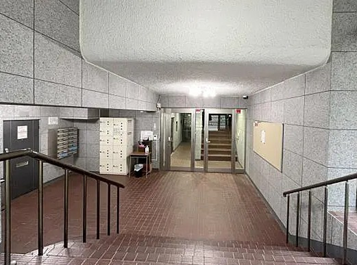 【エントランス】 | コーポ麹町