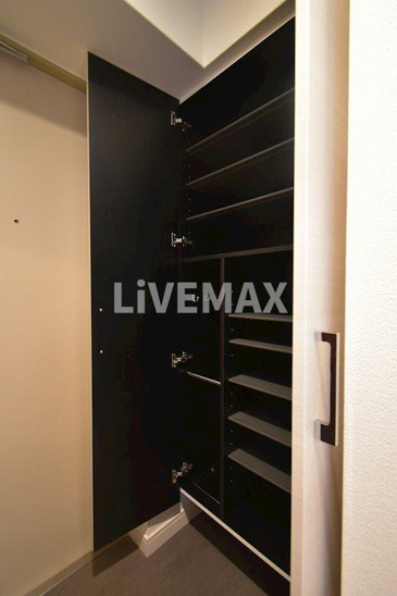 【収納】スワンズシティ心斎橋アネーロ 