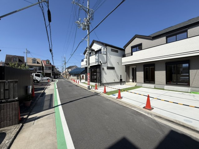 忠岡町忠岡南2丁目新築戸建（B号地）の前面道路含む現地写真
