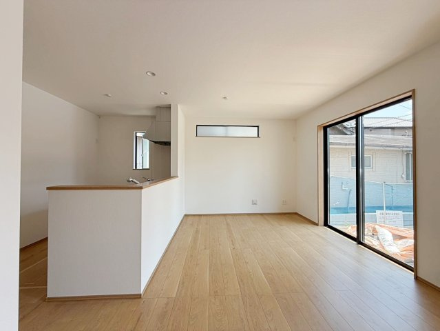 忠岡町忠岡南2丁目新築戸建（B号地）の居間・リビング