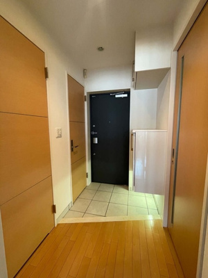 【玄関】 | リベール桑田町CentralCity