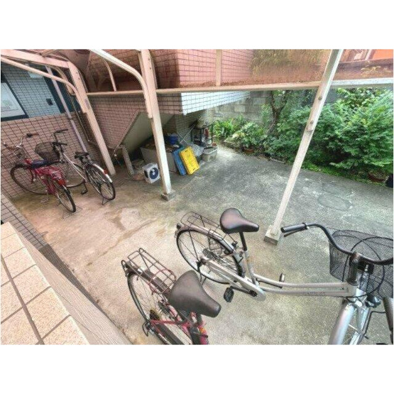 【その他共用部分】 | パラスト高円寺 | 駐輪場完備。