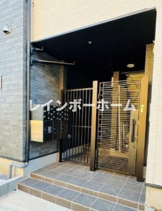 KLEIS上尾Ⅱのエントランス