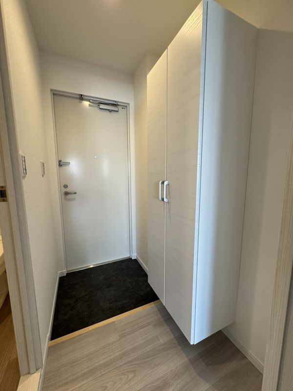 SOLASIA residence 九条の玄関