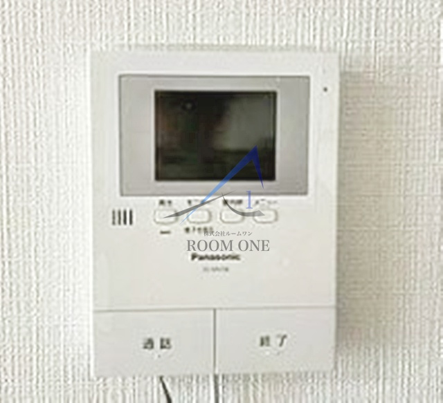 トーカン新宿キャステールのセキュリティ|モニター付きインターホンです。ｘ