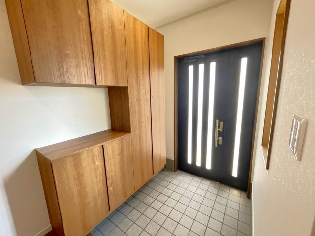 ◆２０２６年６月リフォーム済み◆地下鉄「小野」駅まで徒歩１３分◆伏見区醍醐切レ戸町の玄関|玄関
