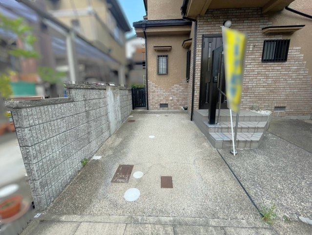 ◆２０２６年６月リフォーム済み◆地下鉄「小野」駅まで徒歩１３分◆伏見区醍醐切レ戸町の駐車場|駐車スペース