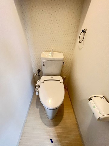 尼崎市杭瀬北新町１丁目のアパートのトイレ