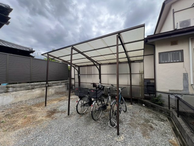 寺田貸家の駐車場