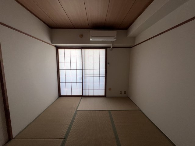 クレドール西明石Ⅲの寝室
