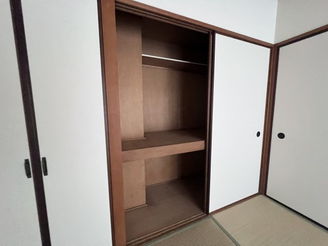 クレドール西明石Ⅲの収納