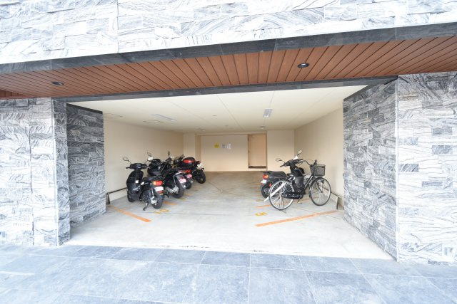 グランレブリー桂川グレイスレジデンスのその他|バイク置き場