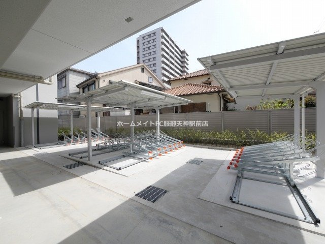 東三国Noahの駐車場