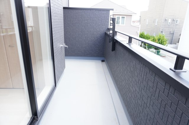 草加市新善町 新築分譲住宅 全8棟 6号棟のバルコニー