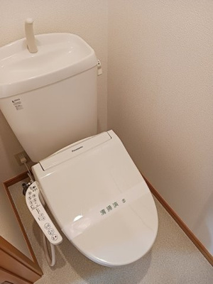 【トイレ】 | カルムリュー | コンパクトで使いやすいトイレです