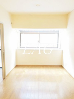 【居間・リビング】 | フォルジュ山田 | 洋室のお部屋です。
