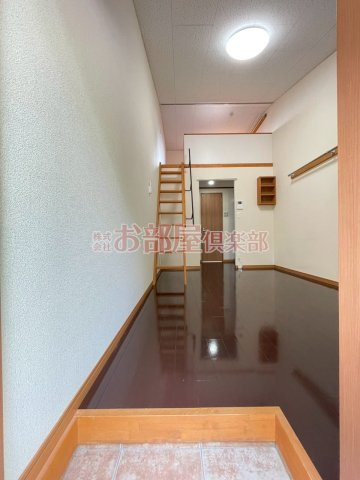 サンマリノ草野　C棟の玄関|収納もある玄関です