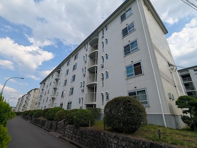 藤阪ハイツD　4棟の構造・工法・仕様|鉄筋コンクリート造5階建て
■物件内覧・資金計画相談・住宅ローン相談、リフォーム相談、お問合せ受付中■
※当日・翌日のご内覧、ご相談はお電話でのお問合せがスムーズです！