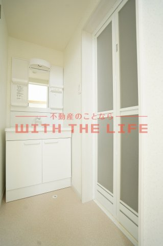 YELLOW HOUSE（イエローハウス）【キャッシュバック】の洗面所|広い洗面スペース