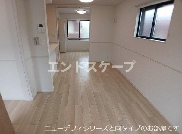 ウエスト．ゲート　Ⅱの居間・リビング|高崎、前橋のお部屋探しはエンドスケープまで！お客様の理想お聞かせ下さい♪