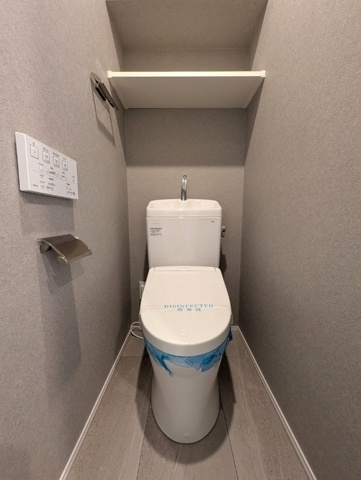新品家具付きマンション湊10(KaGood東京)のトイレ